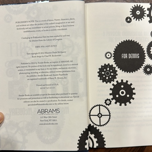 The Peculiars by Maureen Doyle McQuerry. Hardcover novel - Picture 4 of 4